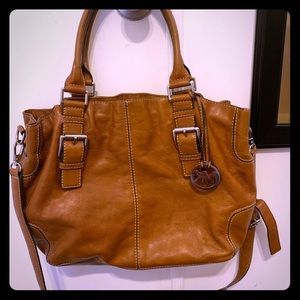 Amina’s Closet 💕 Authentic Leather Large handbag